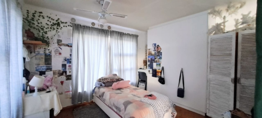 4 Bedroom Property for Sale in Sandbaai Western Cape